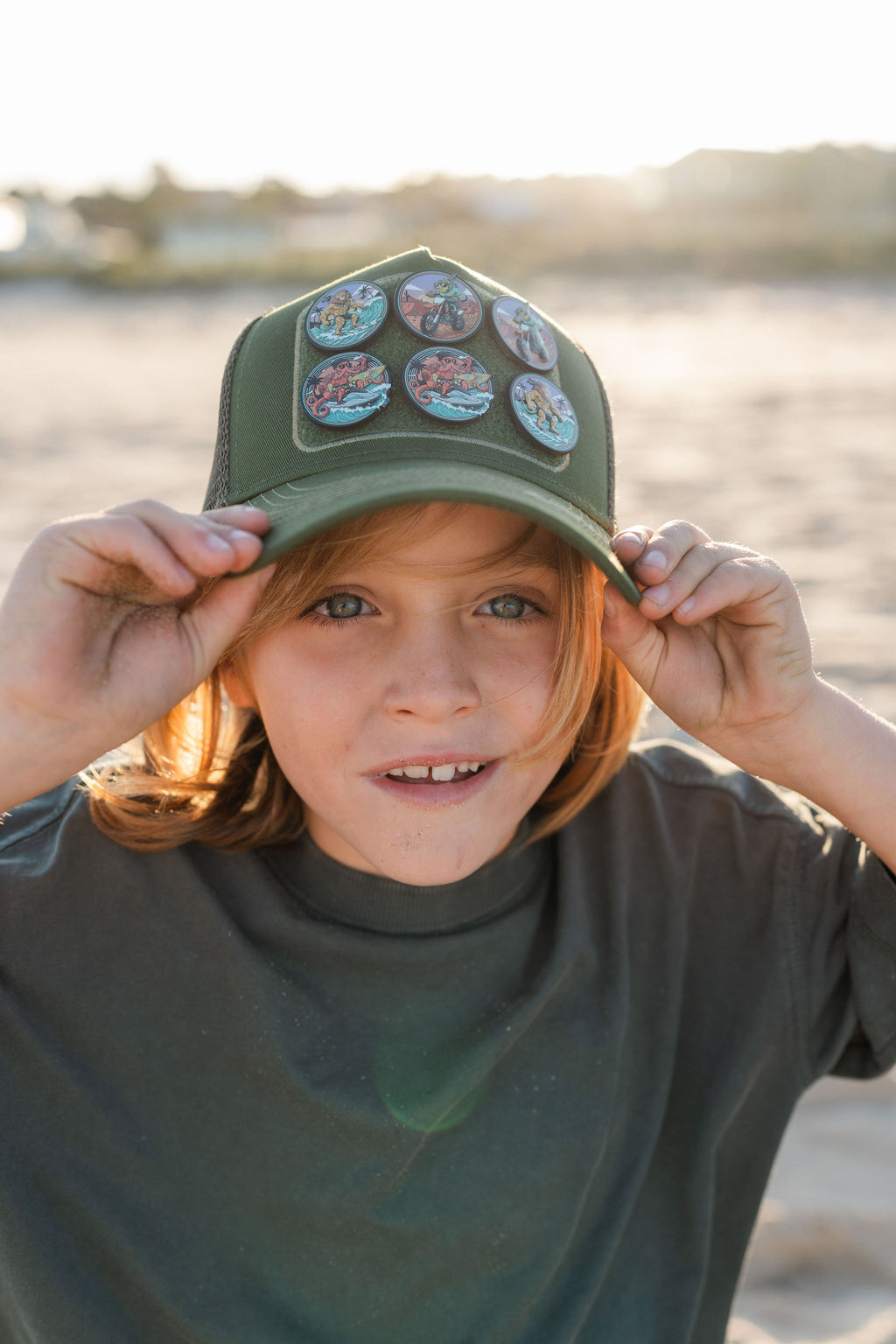 CapCapz Trucker Cap Bundle – Bush + 6 Mystery Patches